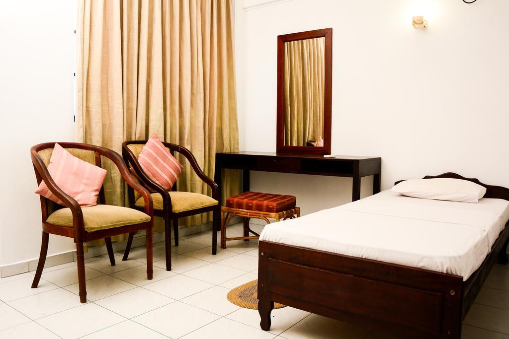 Ykd Tourist Rest Hikkaduwa Hotel Eksteriør billede