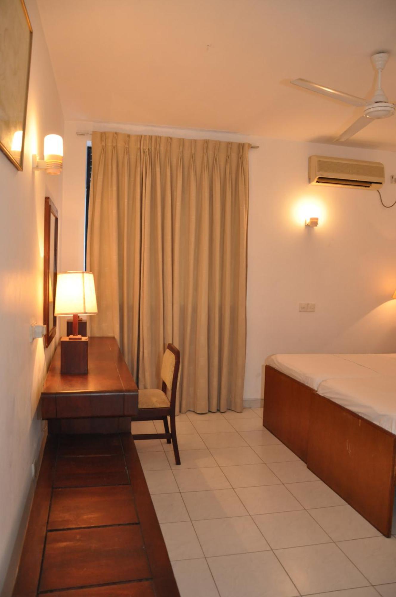 Ykd Tourist Rest Hikkaduwa Hotel Eksteriør billede