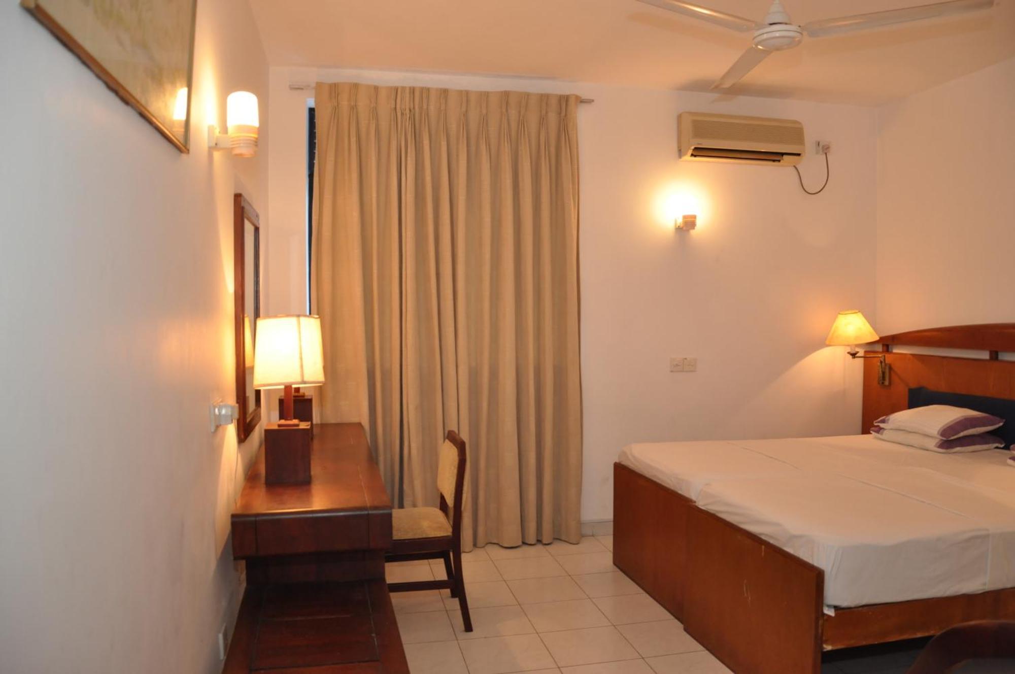 Ykd Tourist Rest Hikkaduwa Hotel Eksteriør billede
