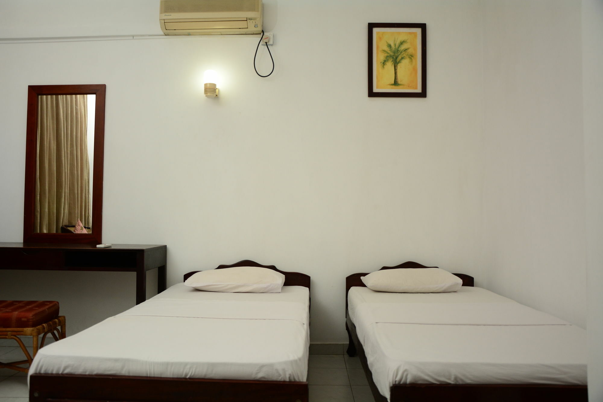 Ykd Tourist Rest Hikkaduwa Hotel Eksteriør billede